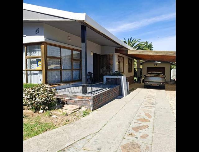 3 BEDROOM HOUSE FOR SALE IN PAROW NORTH